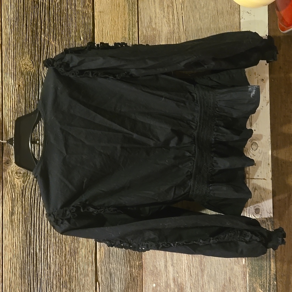 Express V-neck blouse - Picture 6 of 7